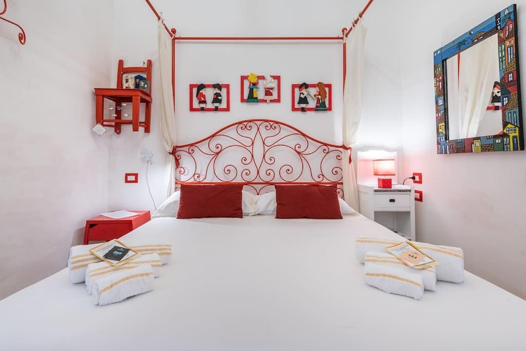 Charming House Con Doccia Sensoriale E Cortile Interno - Centro Storico Apartment Cagliari Exterior foto