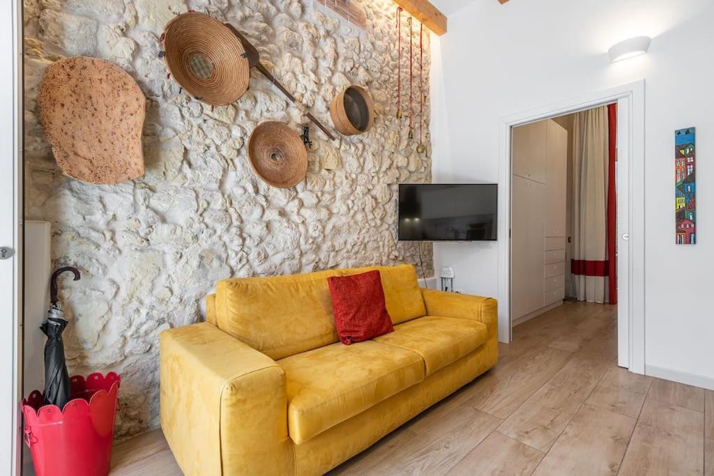 Charming House Con Doccia Sensoriale E Cortile Interno - Centro Storico Apartment Cagliari Exterior foto