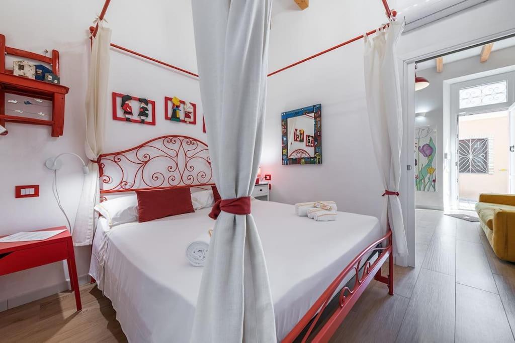 Charming House Con Doccia Sensoriale E Cortile Interno - Centro Storico Apartment Cagliari Exterior foto