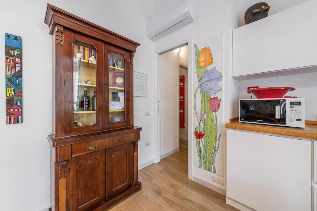 Charming House Con Doccia Sensoriale E Cortile Interno - Centro Storico Apartment Cagliari Exterior foto